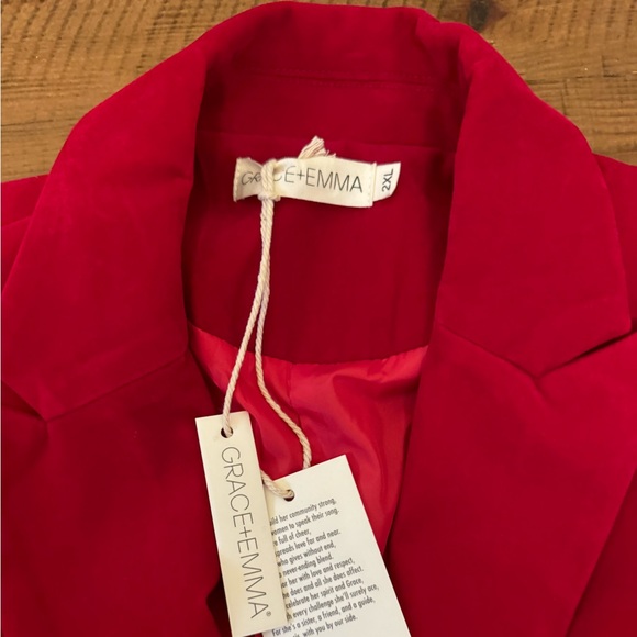 gorgeous rich red velvet 2XBlazer - Picture 7 of 7